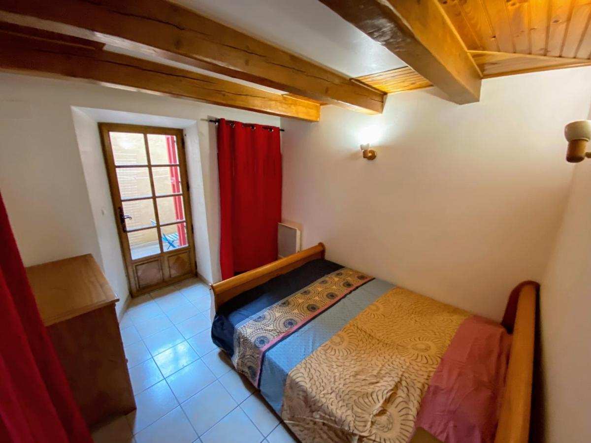 Appartement 4 Pers Plein Centre Ville, Wifi, Balcon Laragne-Monteglin Esterno foto